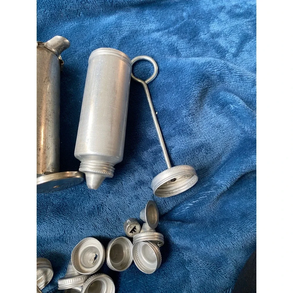 Vintage Aluminum Cookie Press Cake Decorating Set Spritz Discs Tips Cake Mate